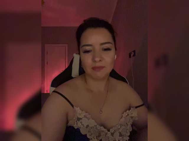 Milashka66 live cam on BongaCams