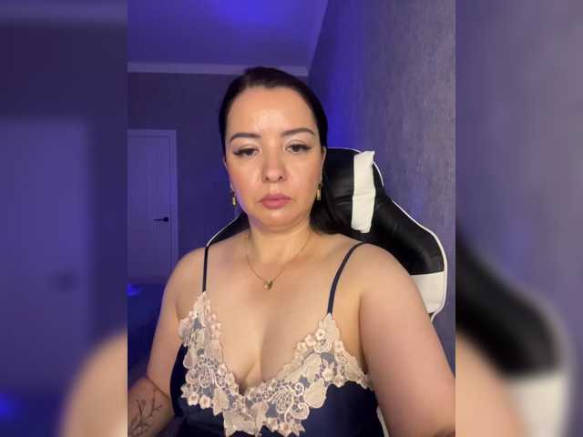 Milashka66 live cam on BongaCams