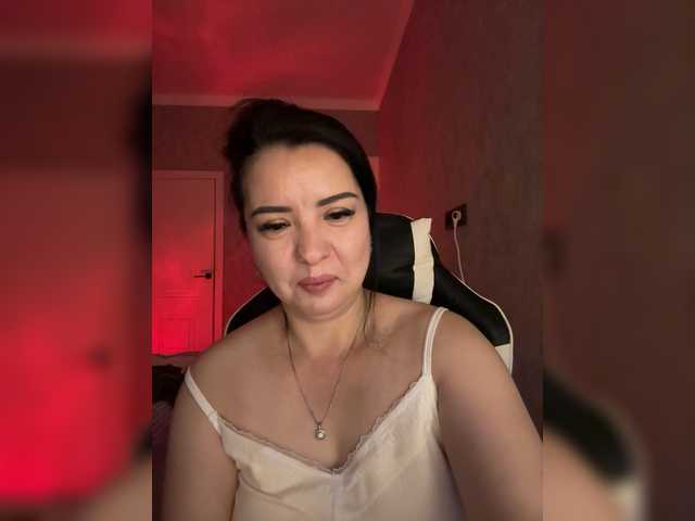 Milashka66 live cam on BongaCams