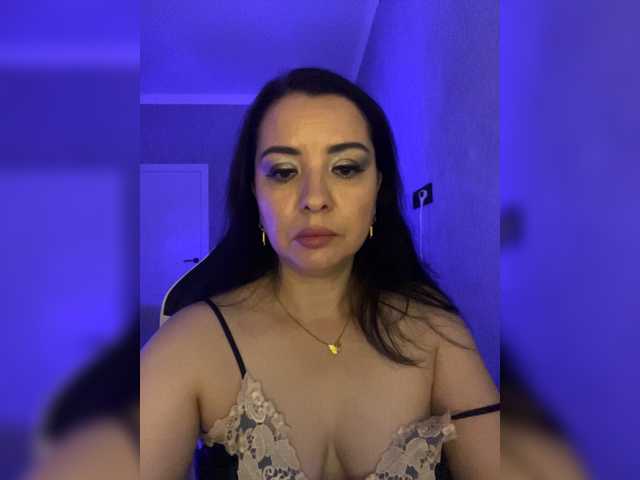 Milashka66 live cam on BongaCams