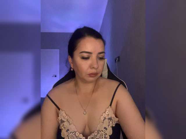 Milashka66 live cam on BongaCams