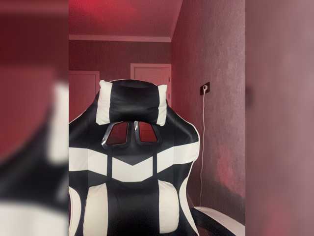 Milashka66 live cam on BongaCams