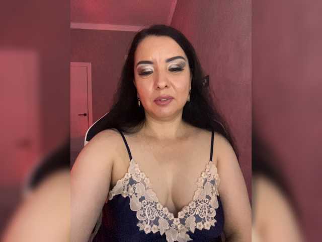 Milashka66 live cam on BongaCams