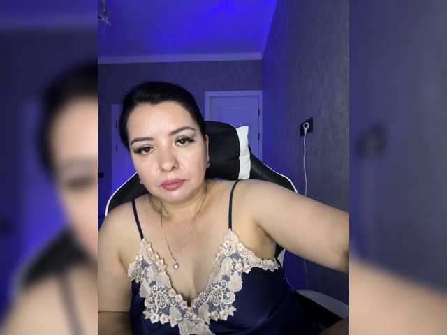 Milashka66 live cam on BongaCams