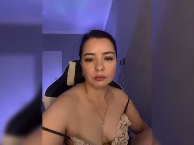 Milashka66 live cam on BongaCams