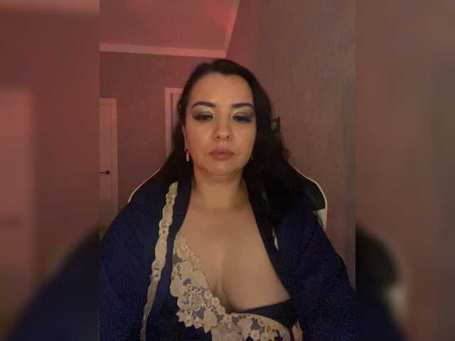 Milashka66 live cam on BongaCams