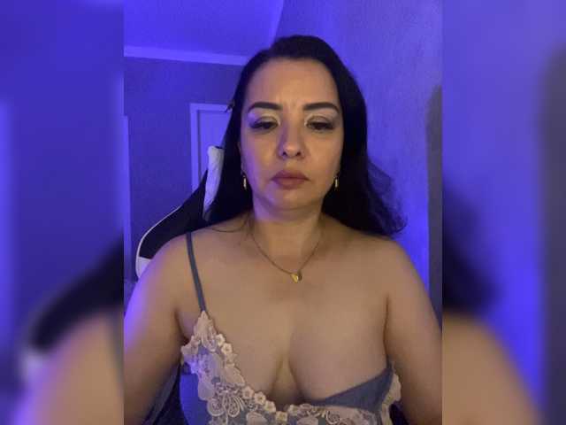 Milashka66 live cam on BongaCams