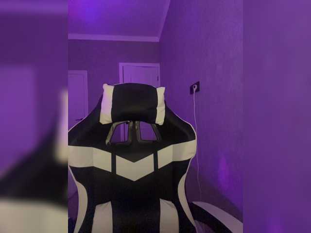 Milashka66 live cam on BongaCams