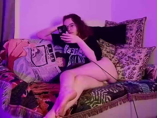 LiliaBellini live cam on BongaCams