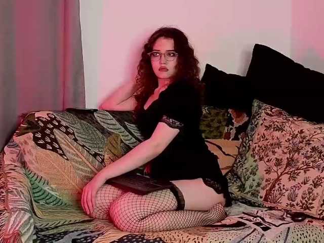 LiliaBellini live cam on BongaCams