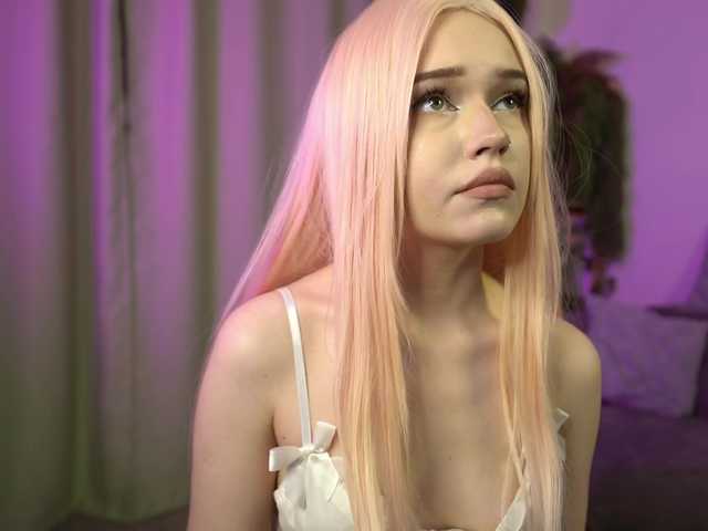 LiliaBellini live cam on BongaCams