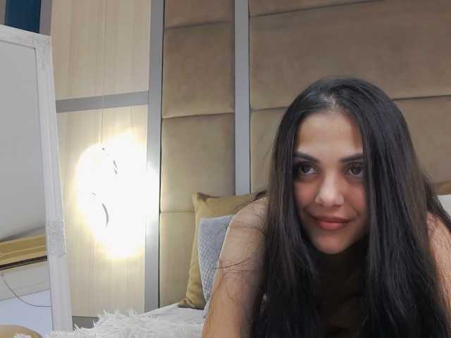 AvelynNoir live cam on BongaCams