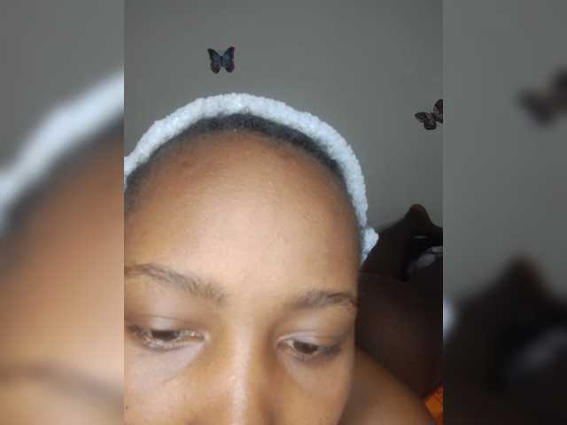 Babygirl2540 webcam