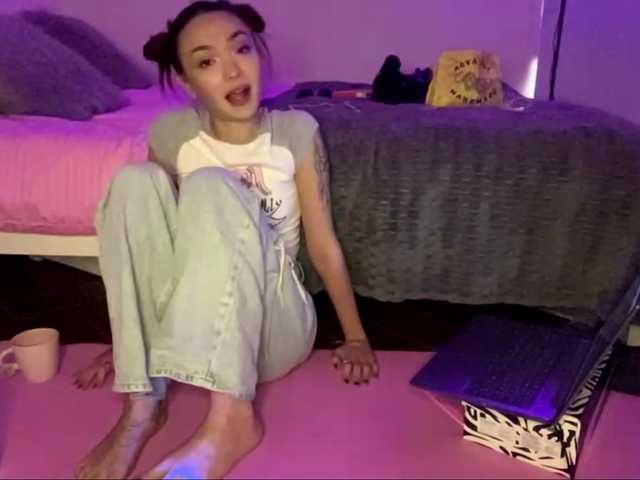 AnnaSumiko live cam on BongaCams