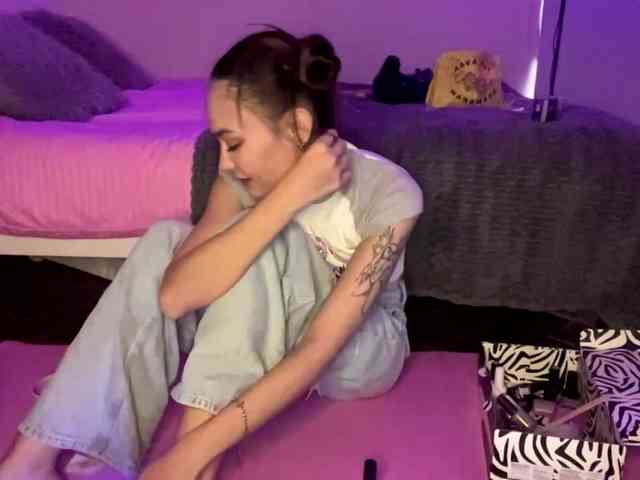 AnnaSumiko webcam