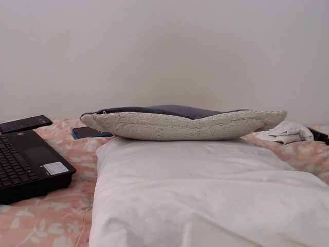 quenn-squirtanal live cam on BongaCams