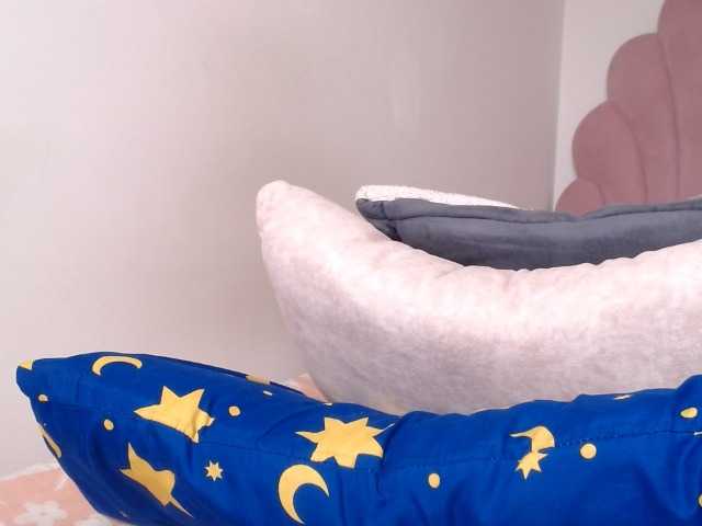 quenn-squirtanal live cam on BongaCams