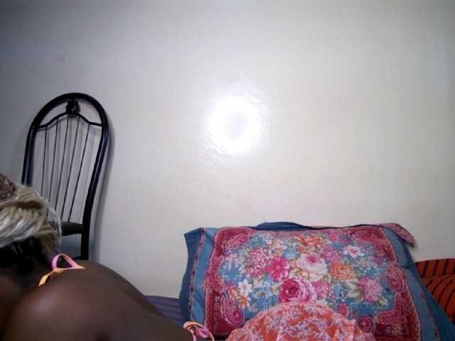 prettyness live cam on BongaCams