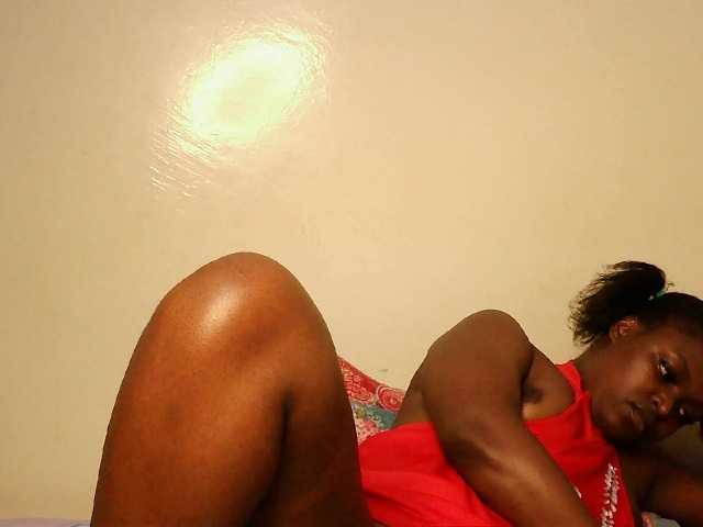 prettyness live cam on BongaCams