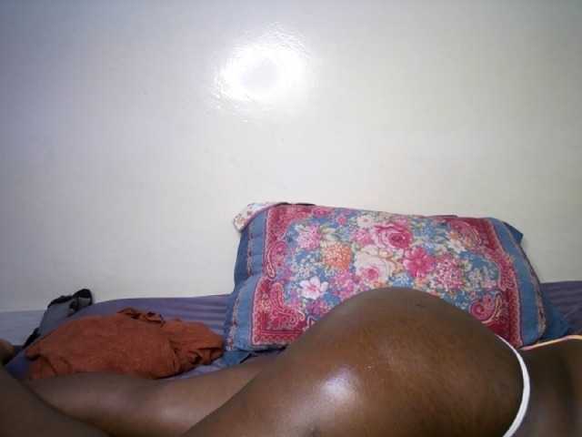 prettyness live cam on BongaCams