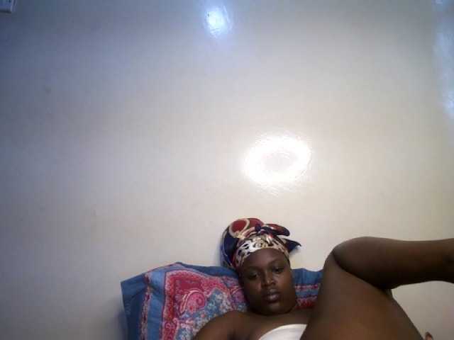 prettyness live cam on BongaCams