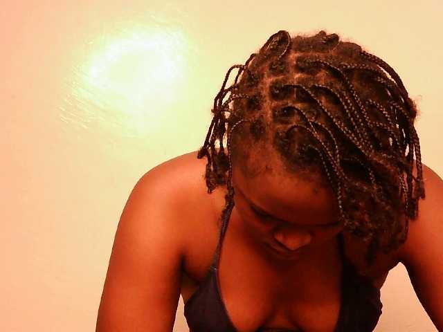 prettyness, en vivo ahora en BongaCams