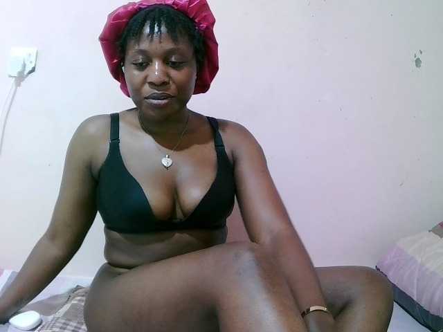 sexxy-freaky live cam on BongaCams