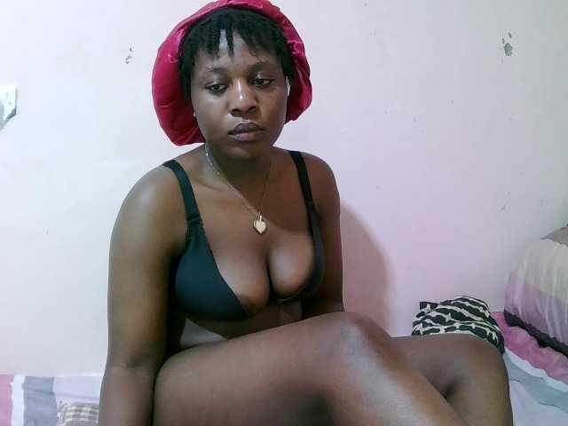 sexxy-freaky, en directo ahora en BongaCams