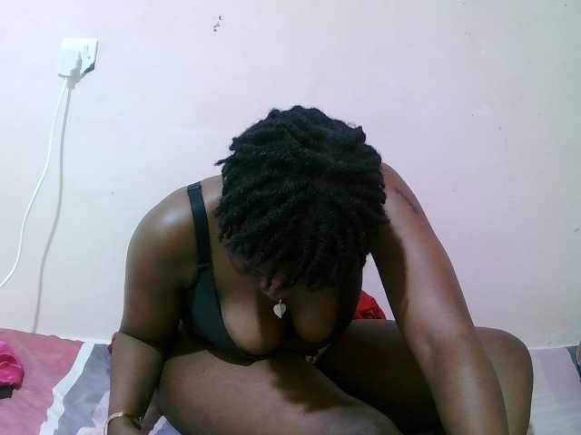 sexxy-freaky live cam on BongaCams