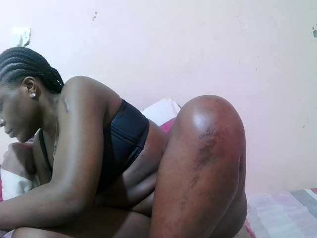 sexxy-freaky live cam on BongaCams