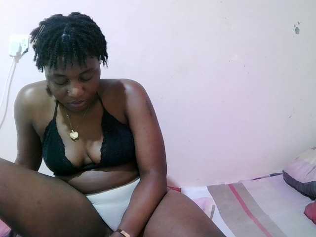 sexxy-freaky live cam on BongaCams