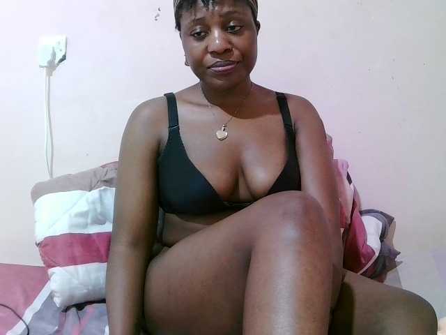 sexxy-freaky live cam on BongaCams