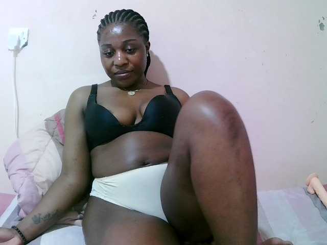 sexxy-freaky live cam on BongaCams