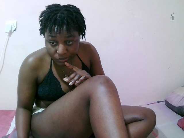 sexxy-freaky, en vivo ahora en BongaCams