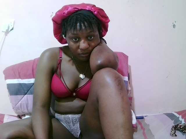 sexxy-freaky live cam on BongaCams