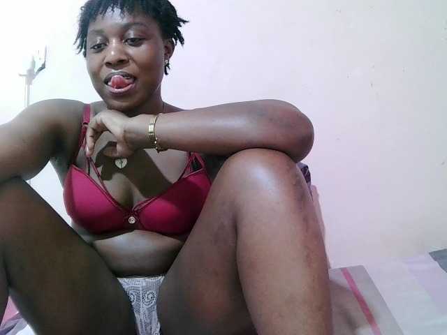 sexxy-freaky live cam on BongaCams