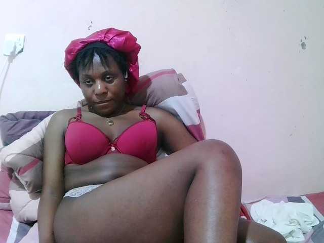 sexxy-freaky live cam on BongaCams