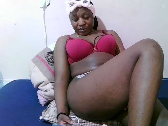 sexxy-freaky live cam on BongaCams