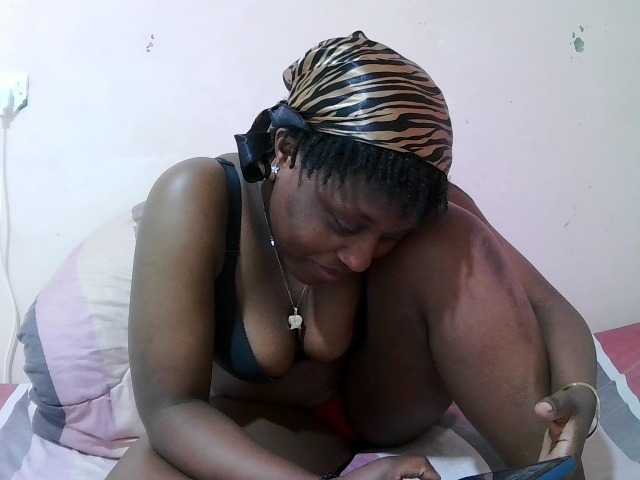 sexxy-freaky live cam on BongaCams