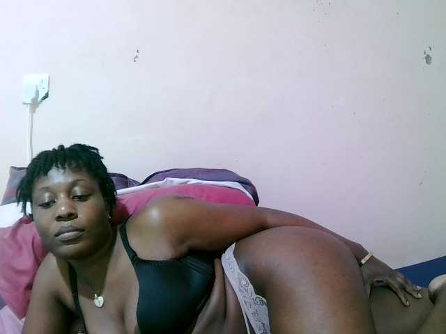 sexxy-freaky live cam on BongaCams