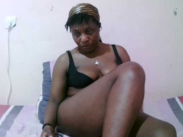 sexxy-freaky live cam on BongaCams