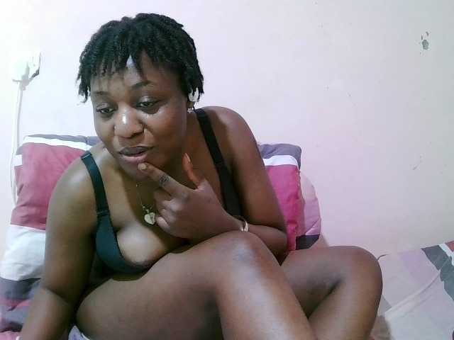 sexxy-freaky live cam on BongaCams