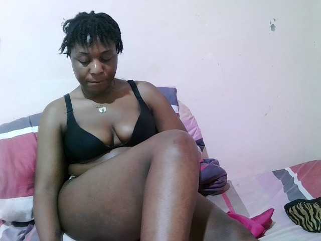 sexxy-freaky live cam preview