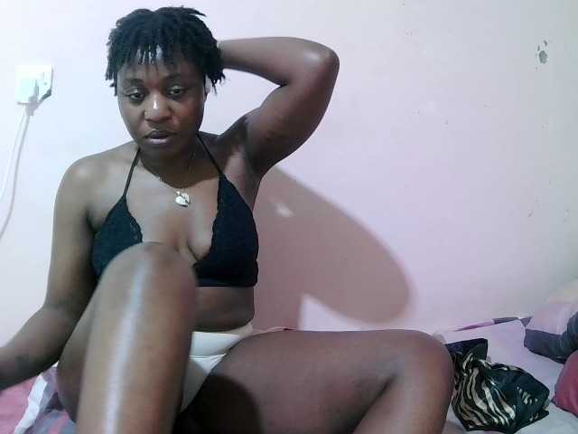 sexxy-freaky, live now on BongaCams