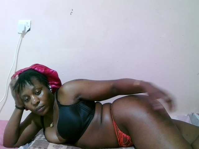 sexxy-freaky, en directo ahora en BongaCams