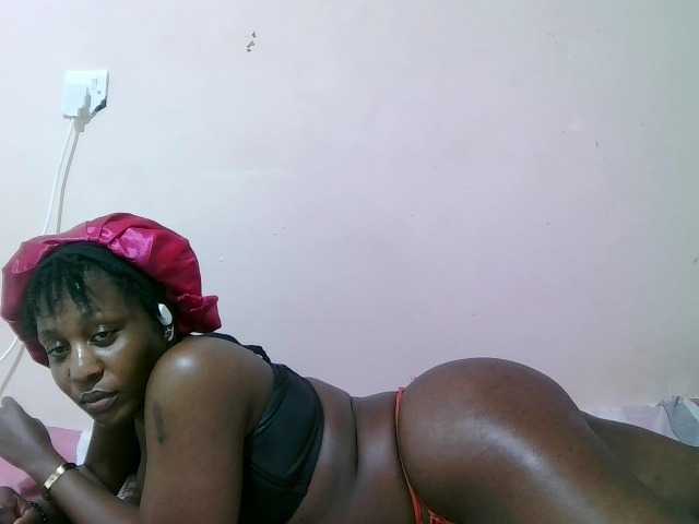 sexxy-freaky, live now on BongaCams