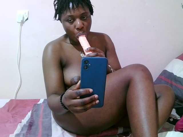 sexxy-freaky live cam preview