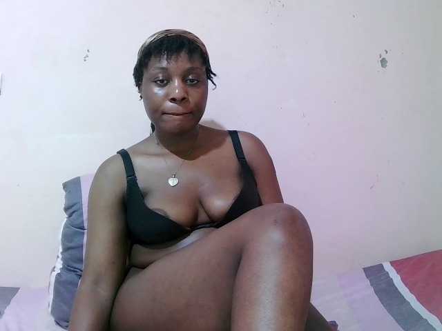 sexxy-freaky live cam on BongaCams