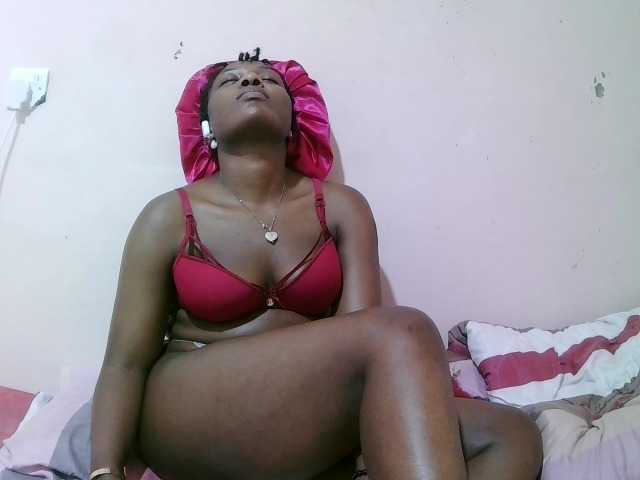 sexxy-freaky live cam on BongaCams