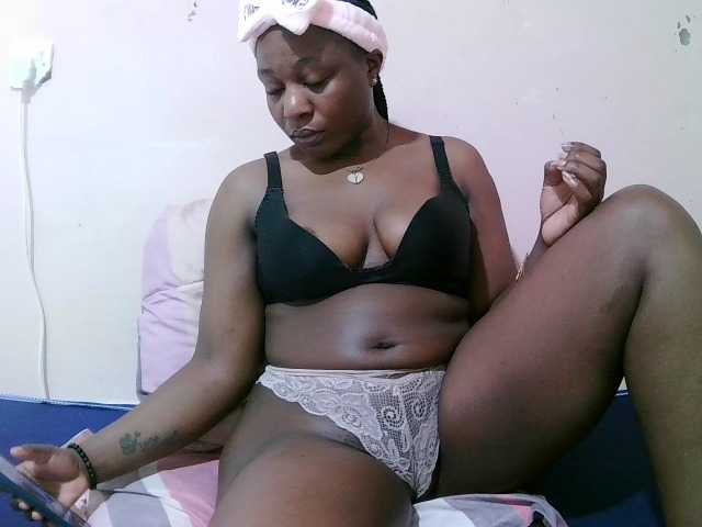 sexxy-freaky live cam on BongaCams